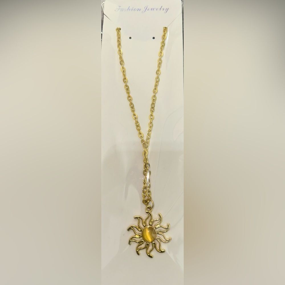 Radiant Gold Sunburst Necklace